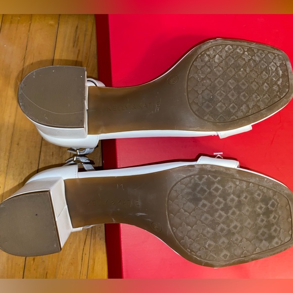 White Heeled Sandal Sz. 7.5 - Picture 6 of 8